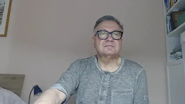 Snapshot of YOU6me chatting on June 9, 2026, 7:09 am YOU6me online show from June 9, 2026, 7:09 am