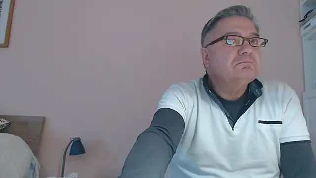 YOU6me online show from February 16, 2025, 3:05 pm