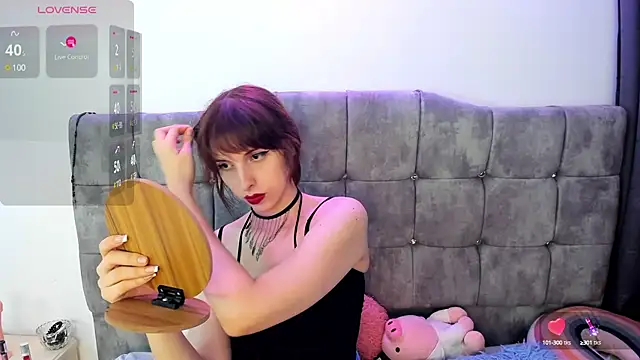 Snapshot of MonicaTsX chatting on February 1, 2025, 12:18 am MonicaTsX online show from February 1, 2025, 12:18 am