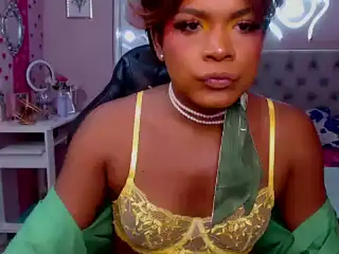 Snapshot of alexa_rodriicum chatting on October 15, 2025, 10:34 am alexa rodriicum online show from October 15, 2025, 10:34 am