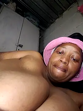 winterqueenx online show from December 20, 2025, 10:56 pm