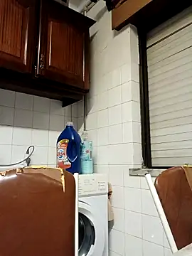 Snapshot of Monick17 chatting on October 9, 2025, 11:05 pm Monick17 online show from October 9, 2025, 11:05 pm