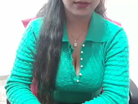 LovingPihu online show from February 25, 2025, 8:14 am