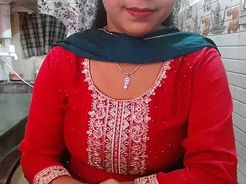 Snapshot of LovingPihu chatting on March 8, 2026, 6:06 am LovingPihu online show from March 8, 2026, 6:06 am