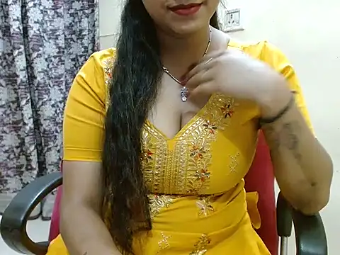 LovingPihu online show from April 22, 2026, 5:58 am