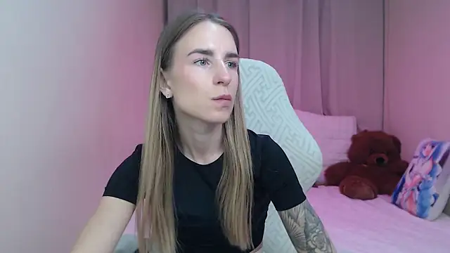 DeboraHorny online show from March 19, 2026, 7:08 am
