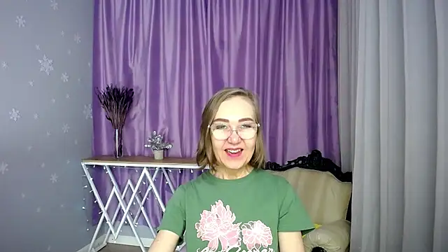 Snapshot of queen_a_n_i chatting on May 7, 2026, 6:39 am queen a n i online show from May 7, 2026, 6:39 am