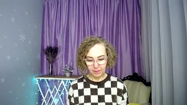 Snapshot of queen_a_n_i chatting on May 12, 2026, 9:48 am queen a n i online show from May 12, 2026, 9:48 am