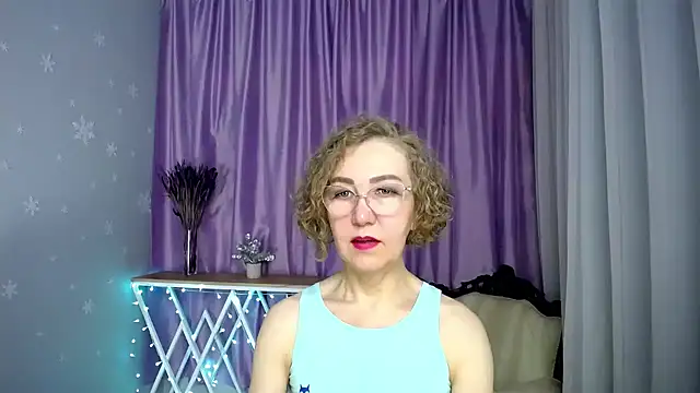 Snapshot of queen_a_n_i chatting on May 10, 2026, 9:57 am queen a n i online show from May 10, 2026, 9:57 am