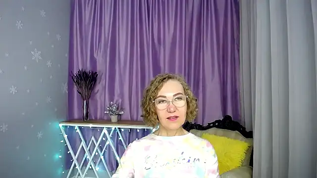 Snapshot of queen_a_n_i chatting on May 23, 2026, 8:02 am queen a n i online show from May 23, 2026, 8:02 am