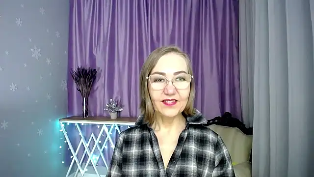 Snapshot of queen_a_n_i chatting on April 11, 2026, 11:03 am queen a n i online show from April 11, 2026, 11:03 am