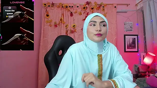 Snapshot of DarshaKhemu chatting on February 2, 2025, 1:02 am DarshaKhemu online show from February 2, 2025, 1:02 am