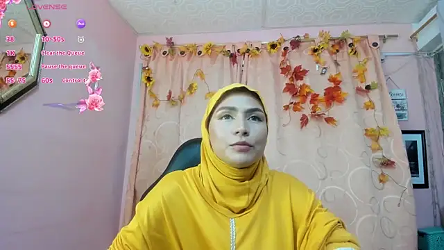 DarshaKhemu online show from December 3, 2025, 9:14 pm