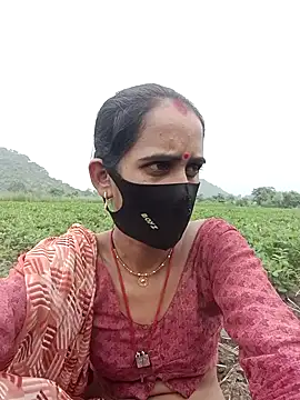 Snapshot of Mohni_Das chatting on August 5, 2026, 5:34 am Mohni Das online show from August 5, 2026, 5:34 am
