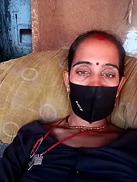 Snapshot of Mohni_Das chatting on July 5, 2026, 6:31 am Mohni Das online show from July 5, 2026, 6:31 am