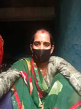 Snapshot of Mohni_Das chatting on August 3, 2026, 12:11 pm Mohni Das online show from August 3, 2026, 12:11 pm