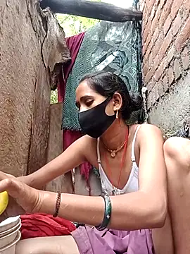 Snapshot of Mohni_Das chatting on July 7, 2026, 8:07 am Mohni Das online show from July 7, 2026, 8:07 am