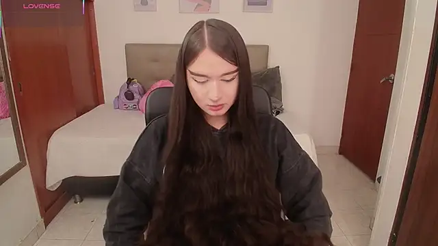 Miley Baker online show from February 18, 2026, 2:35 pm