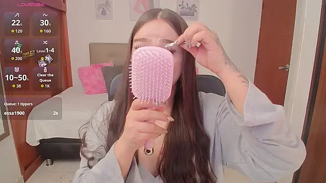 Miley Baker online show from October 7, 2025, 3:57 pm