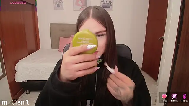 Miley Baker online show from January 17, 2026, 2:31 pm