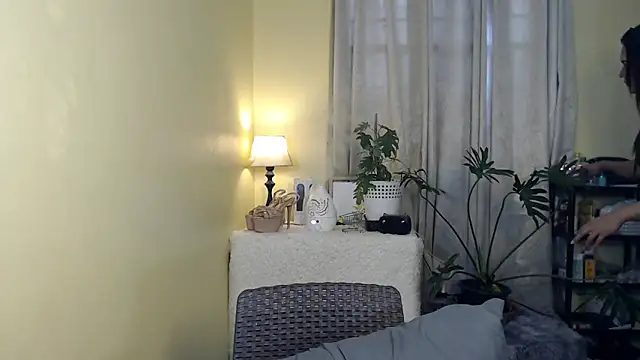 Snapshot of beatrice_21 chatting on October 9, 2025, 2:23 am beatrice 21 online show from October 9, 2025, 2:23 am