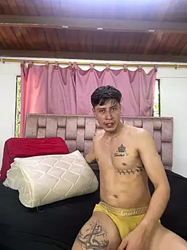 Snapshot of Sexytaty2022 chatting on July 28, 2026, 2:13 pm Sexytaty2022 online show from July 28, 2026, 2:13 pm