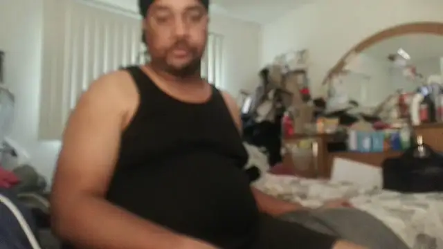 Snapshot of Tez44 chatting on February 10, 2026, 7:13 pm Tez44 online show from February 10, 2026, 7:13 pm