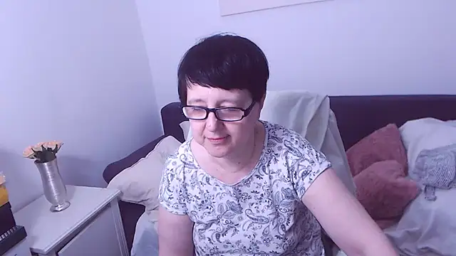 ChristaRose online show from May 8, 2026, 1:31 am
