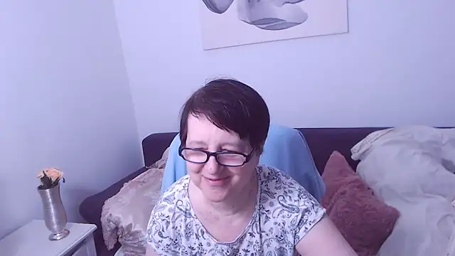 ChristaRose online show from April 25, 2026, 7:11 pm