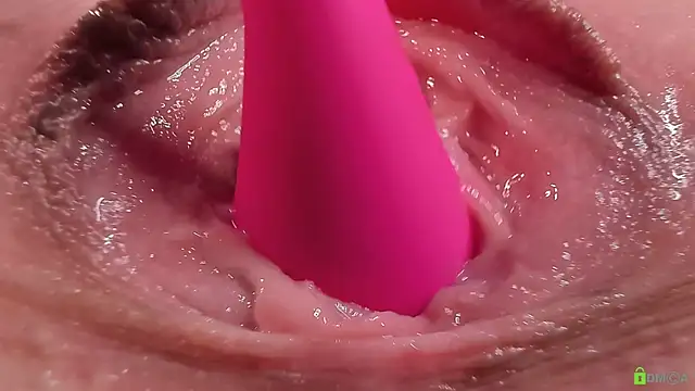 Snapshot of Courtney_Luv chatting on March 19, 2026, 3:12 pm Courtney Luv online show from March 19, 2026, 3:12 pm