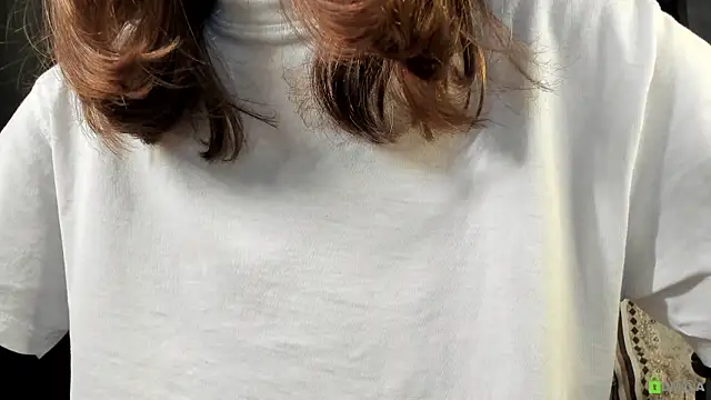 Snapshot of Courtney_Luv chatting on October 30, 2025, 2:36 pm Courtney Luv online show from October 30, 2025, 2:36 pm