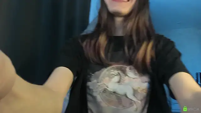 Snapshot of Courtney_Luv chatting on March 4, 2026, 11:07 am Courtney Luv online show from March 4, 2026, 11:07 am