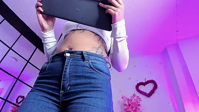 Snapshot of _liathompsom09 chatting on February 25, 2025, 4:57 pm liathompsom09 online show from February 25, 2025, 4:57 pm