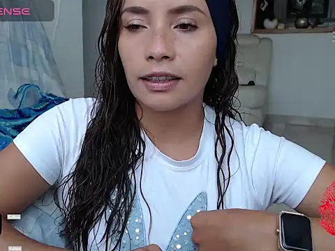 Snapshot of karolkim022 chatting on November 5, 2025, 6:11 pm karolkim022 online show from November 5, 2025, 6:11 pm