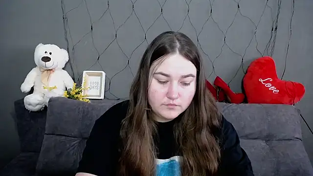 XX Daniella XX online show from February 5, 2026, 7:37 am