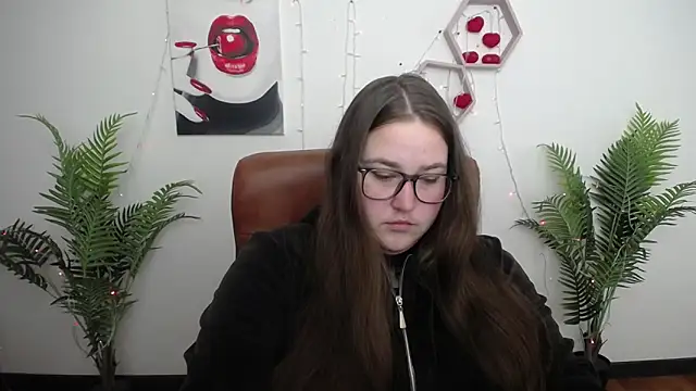 XX Daniella XX online show from April 24, 2026, 6:37 am