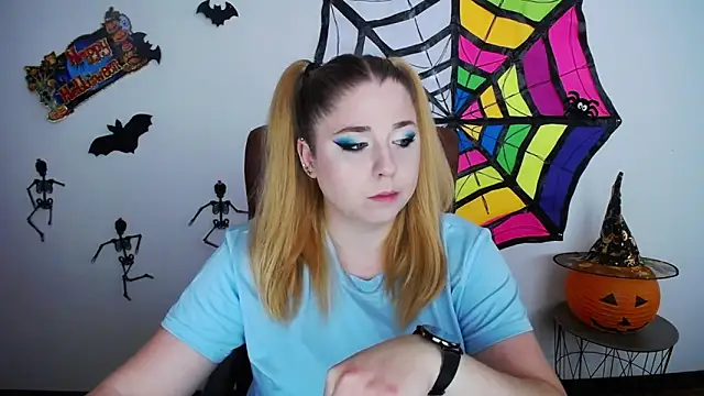 Snapshot of JessikaDaniel chatting on October 17, 2025, 6:28 am JessikaDaniel online show from October 17, 2025, 6:28 am