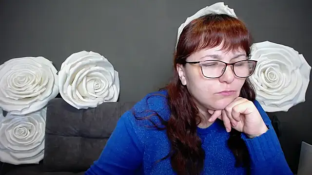 Snapshot of AliceInksSweetty chatting on October 12, 2025, 6:04 am AliceInksSweetty online show from October 12, 2025, 6:04 am