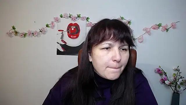 Snapshot of AliceInksSweetty chatting on November 8, 2025, 7:01 am AliceInksSweetty online show from November 8, 2025, 7:01 am