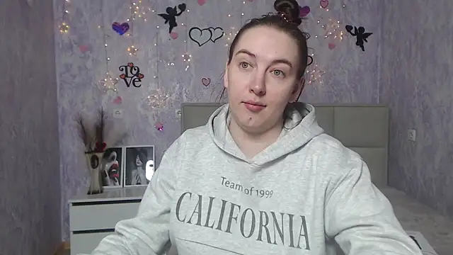 Snapshot of KaleyReed chatting on February 28, 2025, 10:30 am KaleyReed online show from February 28, 2025, 10:30 am