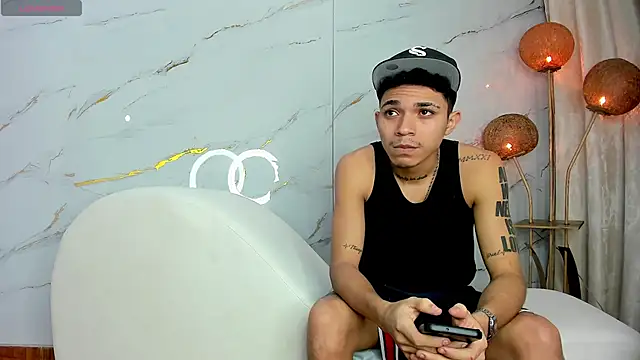 SecretsParty online show from October 31, 2025, 4:09 am