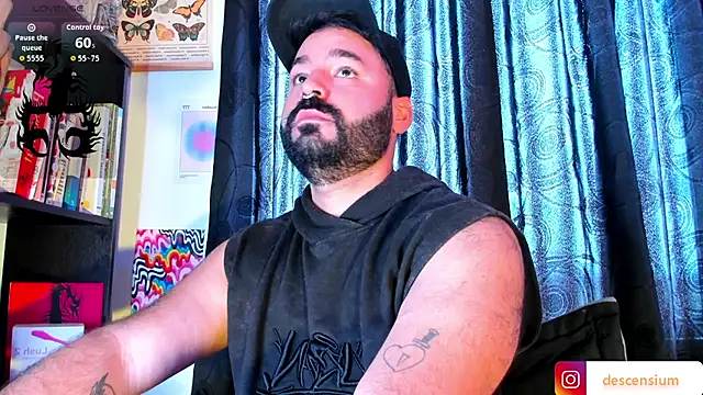 johnnyalx online show from June 13, 2026, 2:26 pm
