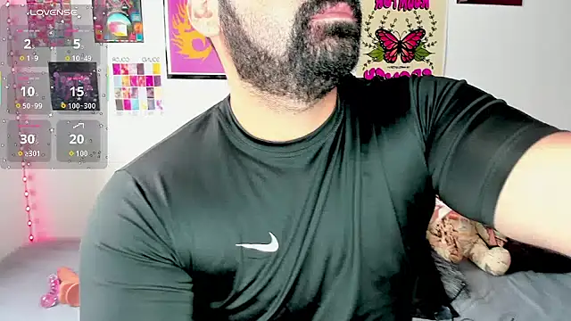 Snapshot of johnnyalx chatting on October 17, 2025, 9:05 pm johnnyalx online show from October 17, 2025, 9:05 pm