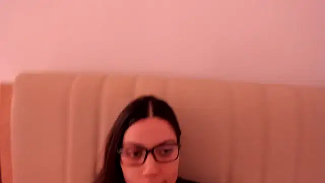 roniewester online show from October 24, 2025, 3:11 pm