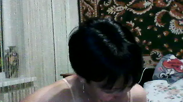 SunnyAmorre online show from June 27, 2026, 8:26 pm