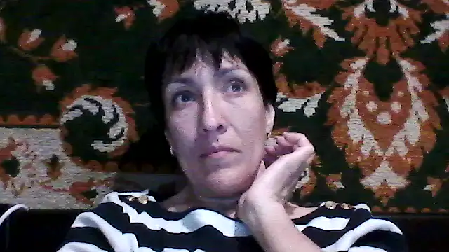 SunnyAmorre online show from May 2, 2026, 7:41 pm