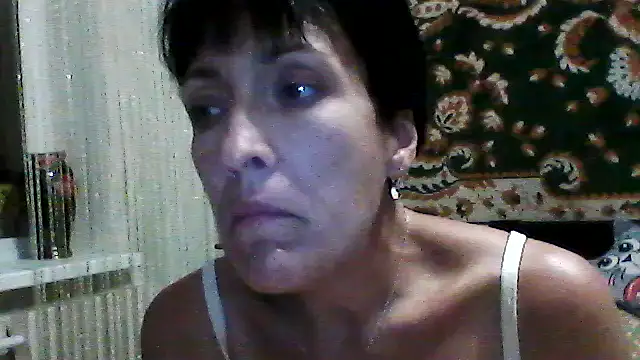 SunnyAmorre online show from August 3, 2026, 8:48 pm