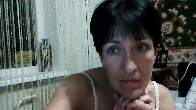 SunnyAmorre online show from July 8, 2026, 9:15 pm