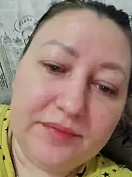 Snapshot of Rini333 chatting on October 11, 2025, 6:36 am Rini333 online show from October 11, 2025, 6:36 am