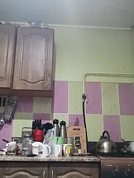 Snapshot of Rini333 chatting on November 16, 2025, 6:01 pm Rini333 online show from November 16, 2025, 6:01 pm